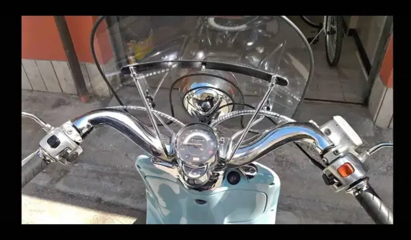 Aprilia Habana 125 Custom (1999 - 01) (4)