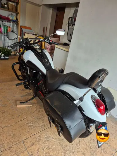 Kawasaki Vulcan VN 900 Custom (2011 - 16) usata