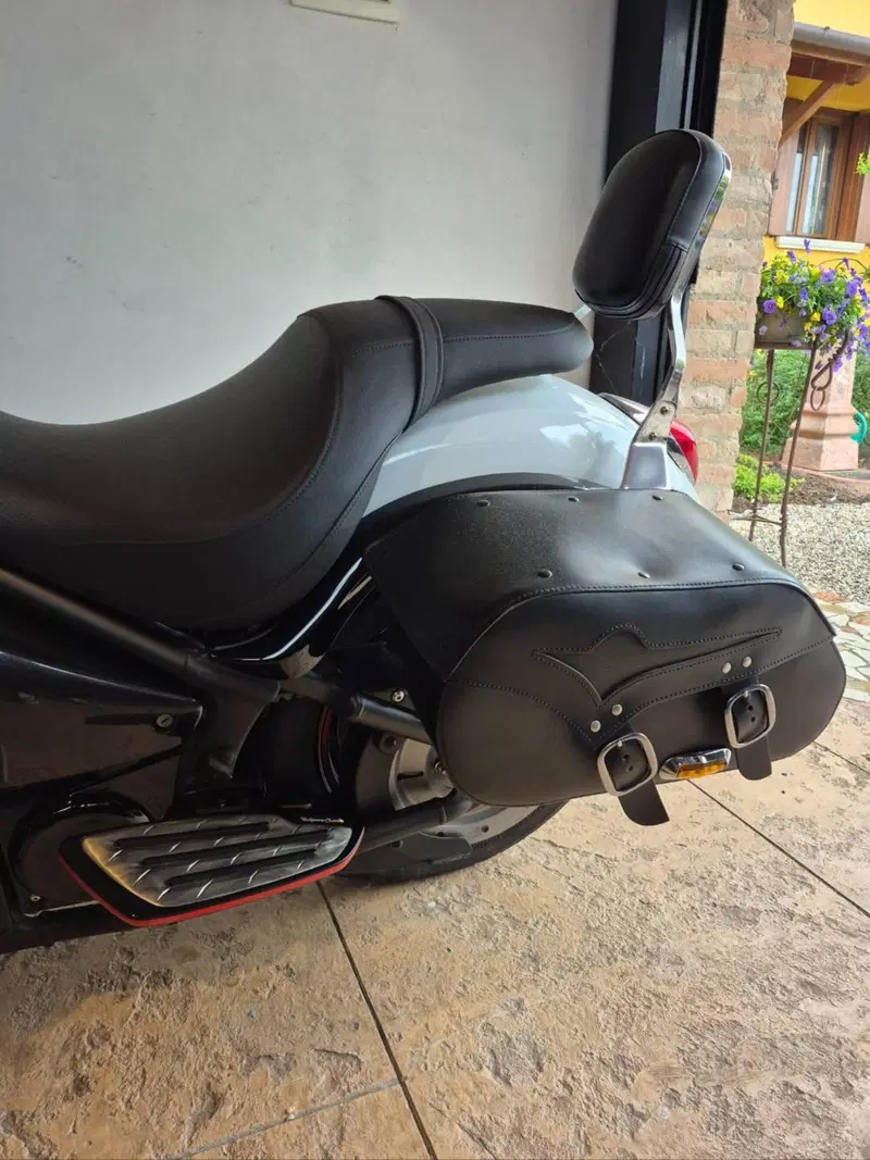 Kawasaki Vulcan VN 900 Custom (2011 - 16) (7)