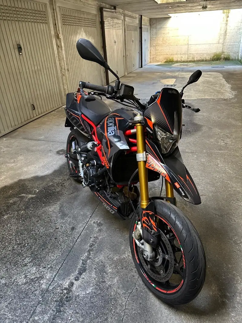 Aprilia Dorsoduro 900 (2017 - 20) (2)