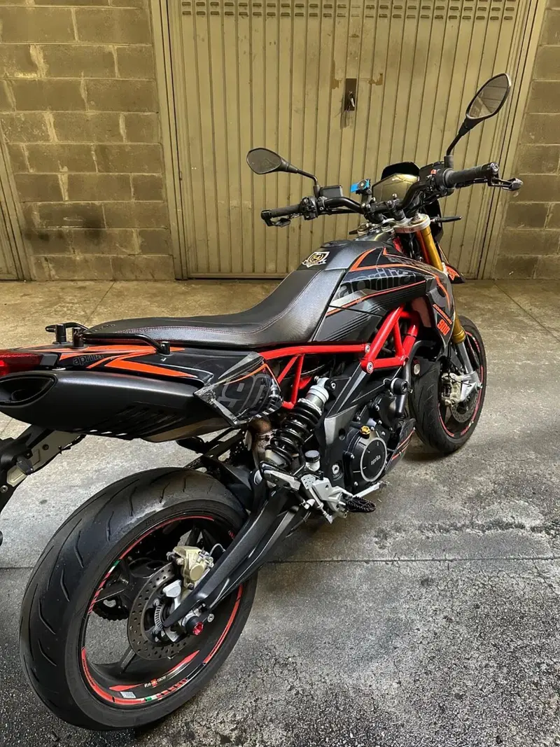Aprilia Dorsoduro 900 (2017 - 20) (3)
