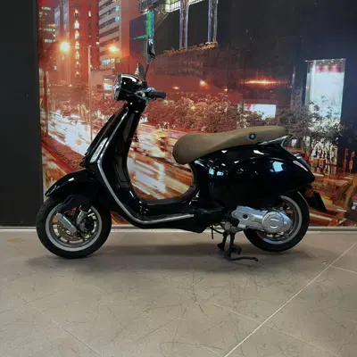 Vespa Primavera 50 (2021 - 23) usata