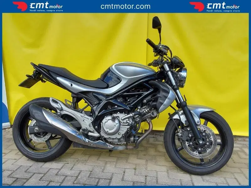 Suzuki Gladius 650 SFV (2009 - 15) (2)