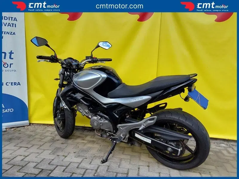 Suzuki Gladius 650 SFV (2009 - 15) (4)
