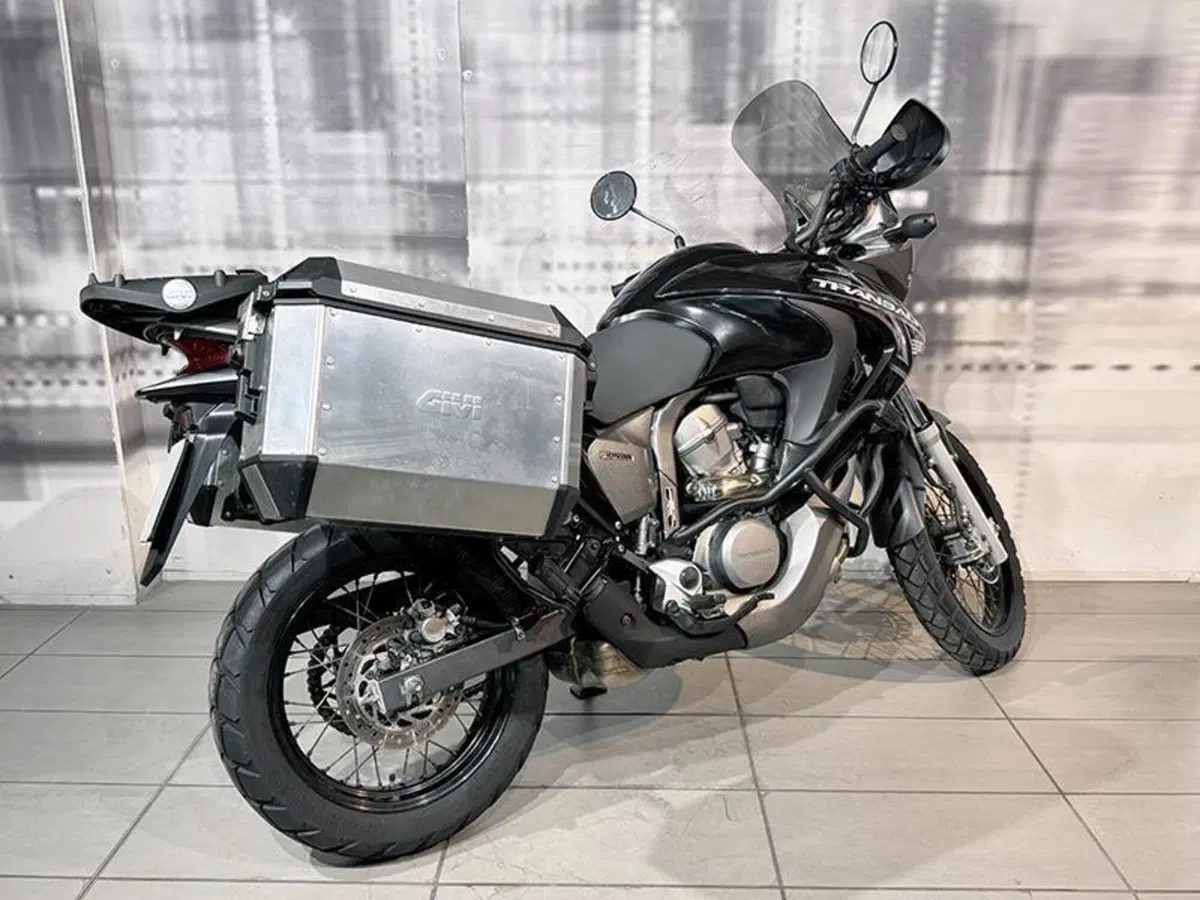 Honda Transalp XL 700 V (2007 - 2013) (5)