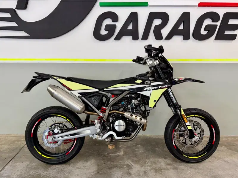 Fantic Motor Motard 125 Performance 4t (2020) (2)