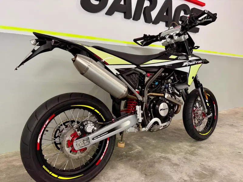 Fantic Motor Motard 125 Performance 4t (2020) (6)