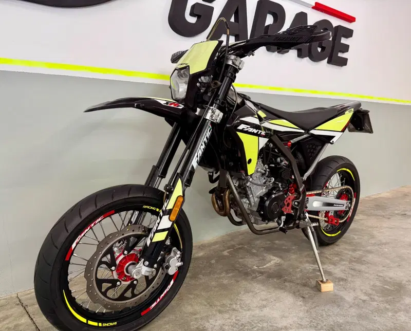 Fantic Motor Motard 125 Performance 4t (2020) (8)
