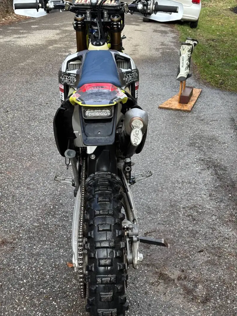 Husqvarna TE 250i (2023) (4)