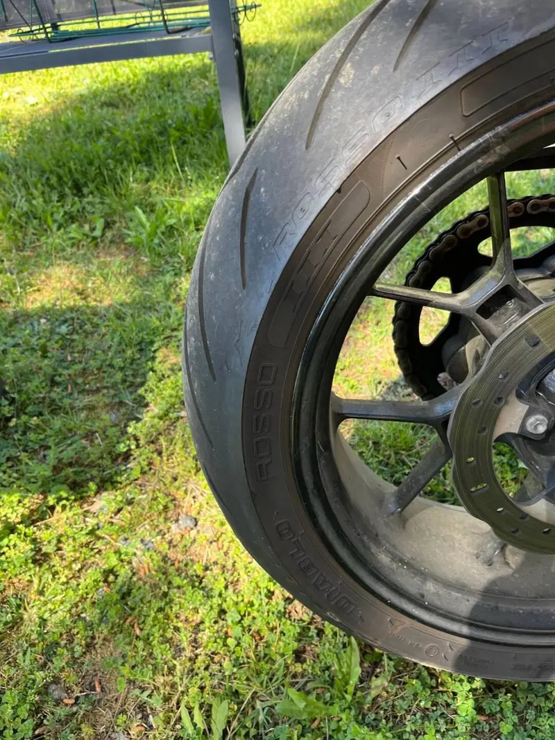 Aprilia Dorsoduro 750 (2009 - 14) (5)