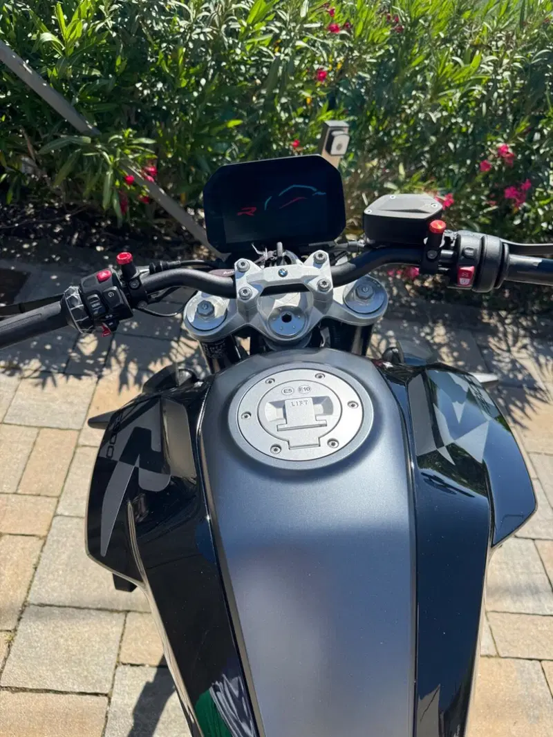 Bmw F 900 R (2025 - 26) (4)