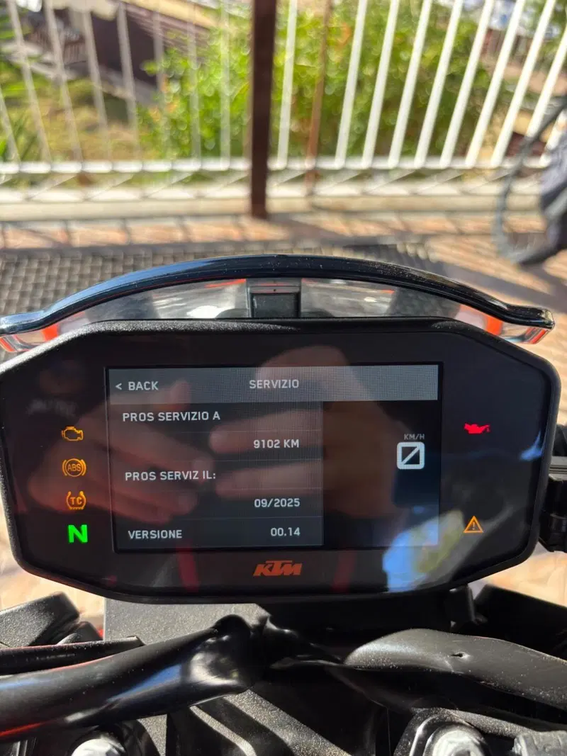 KTM 890 Duke (2021 - 23) (14)