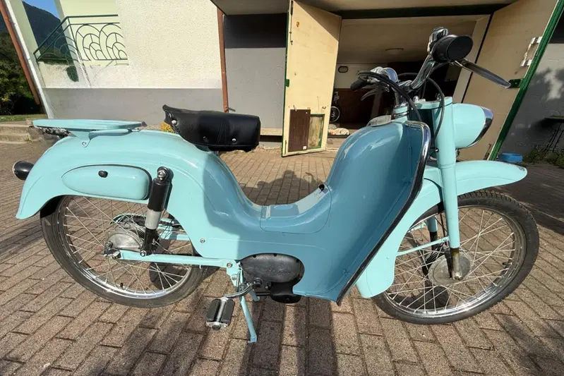 Benelli Scooter (2)
