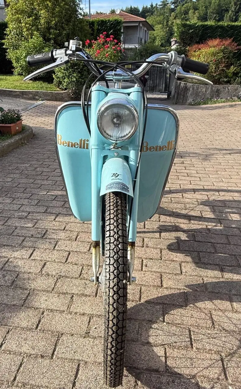 Benelli Scooter (3)