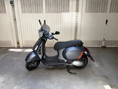 Vespa GTS 300 Super Sport (2023 - 24) usata