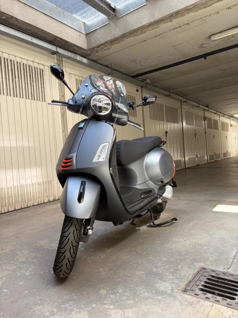 Vespa GTS 300 Super Sport (2023 - 24) (13)