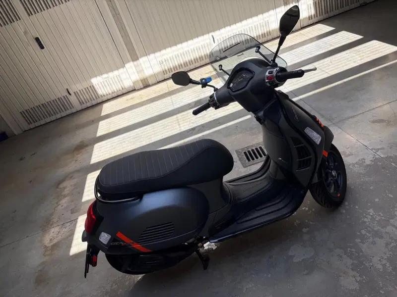 Vespa GTS 300 Super Sport (2023 - 24) (15)