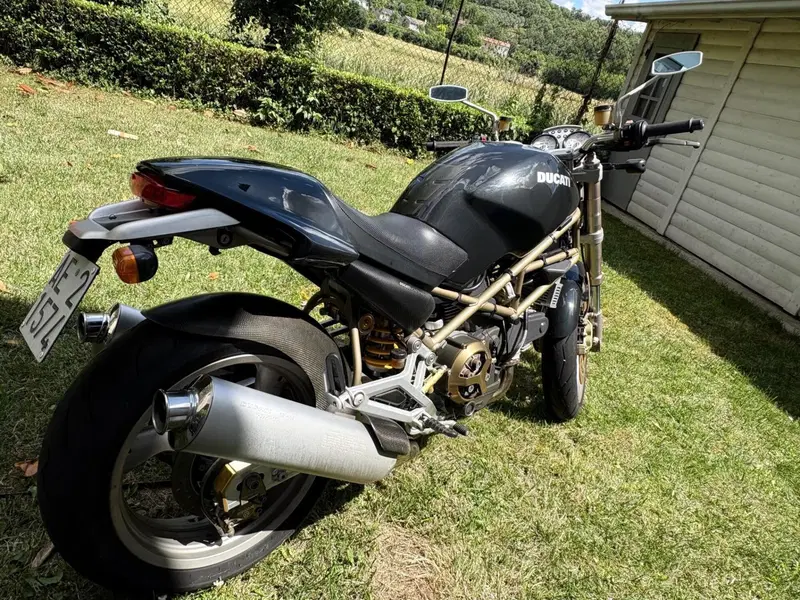 Ducati Monster 900 (1997 - 98) (2)