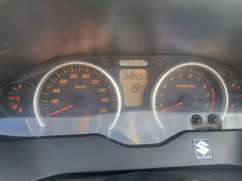 Suzuki Burgman AN 400 (2006 - 07) (4)