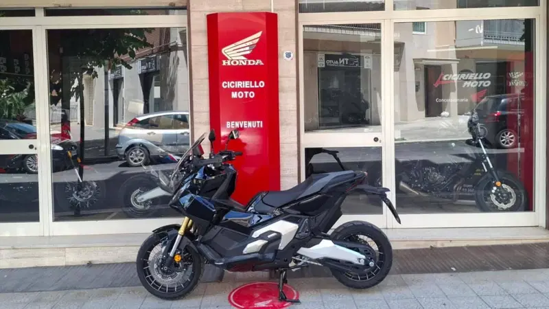 Honda X-ADV 750 (2025 - 26) (2)