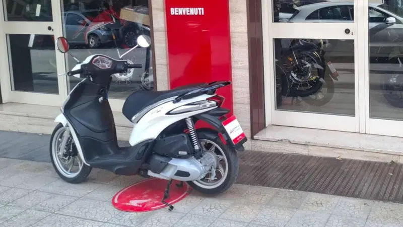 Piaggio Liberty 125 3V ABS (2021 - 24) (6)