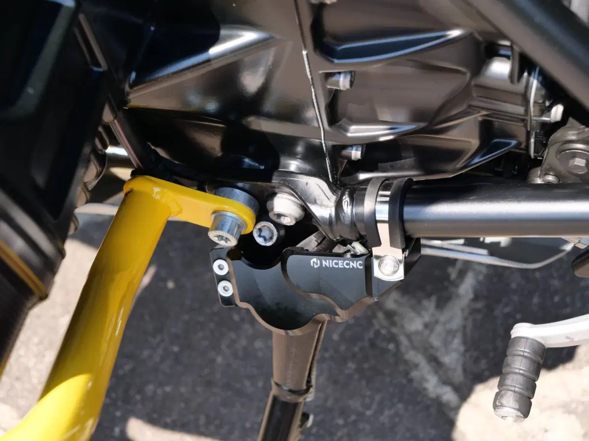 Bmw R 1250 GS - Edition 40 Years GS (2021) (2)