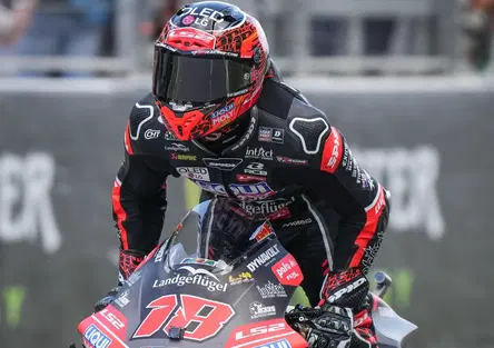 Moto2: Gonzalez vince su Vietti, decisivo il calo delle gomme. Podio in rimonta per Guevara, ottima gara di Lunetta [CLASSIFICA]