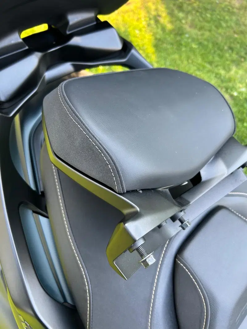 Yamaha T-Max 560 Tech Max (2022 - 24) (5)