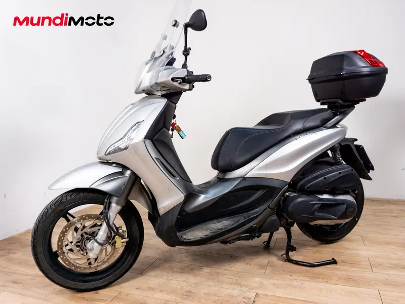 Piaggio Beverly 350 SportTouring ie ABS (2011 - 17) (7)