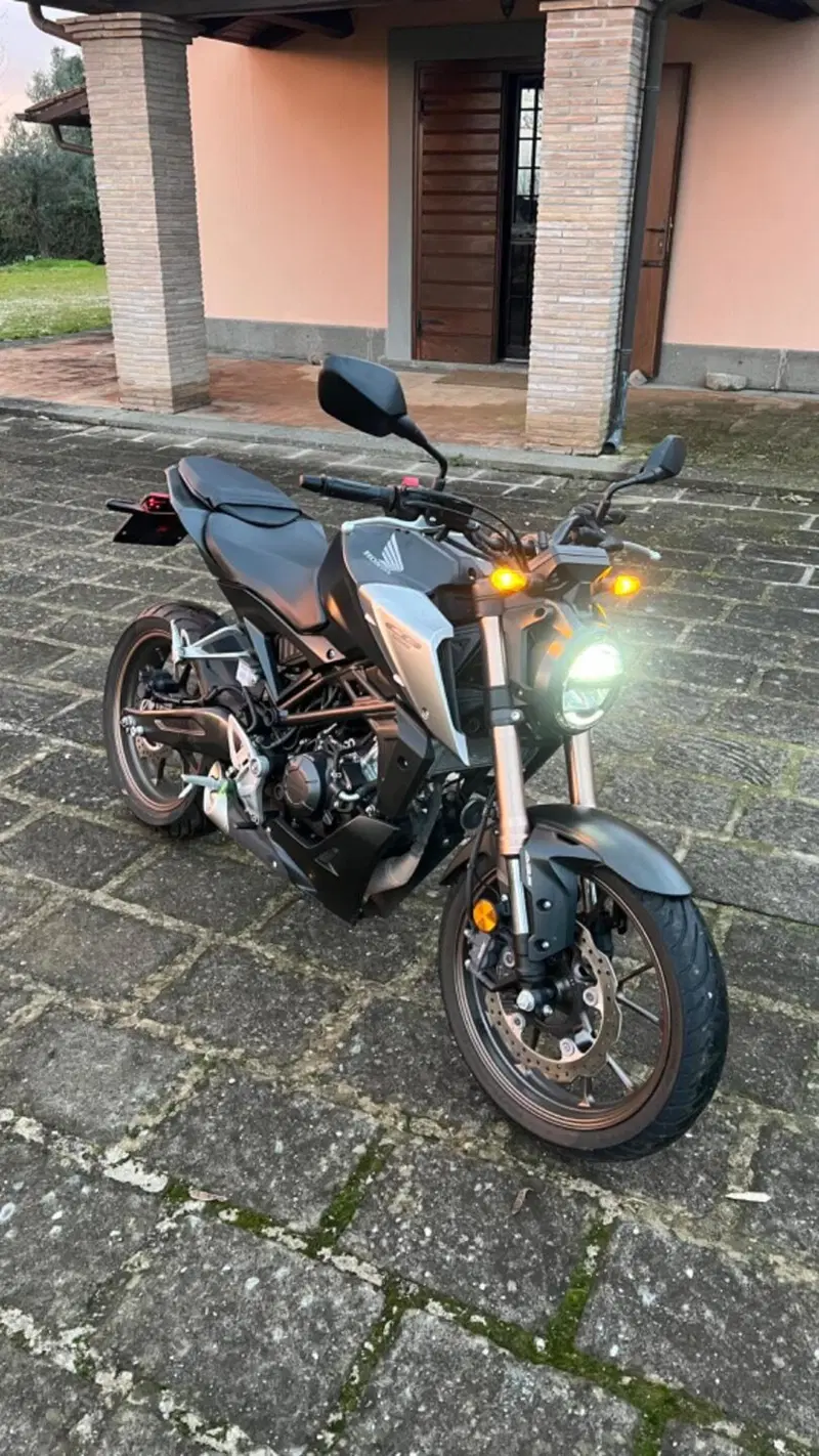 Honda CB 125 R (2021 - 23)