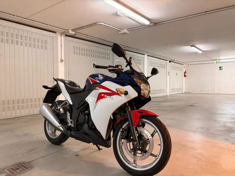 Honda CBR 250 R (2010 - 14)