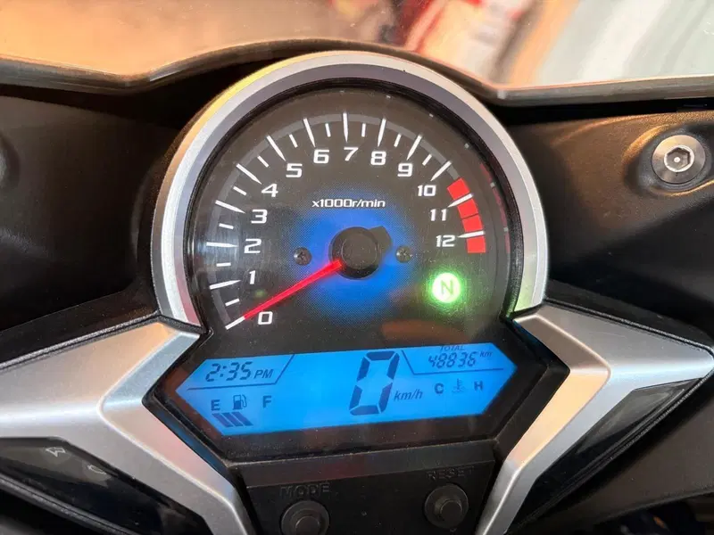 Honda CBR 250 R (2010 - 14) (5)
