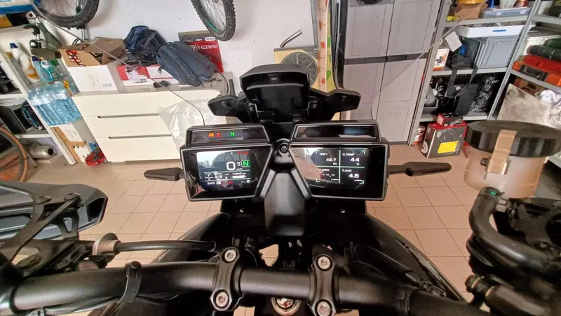 Yamaha Tracer 9 GT (2021 - 24) (4)