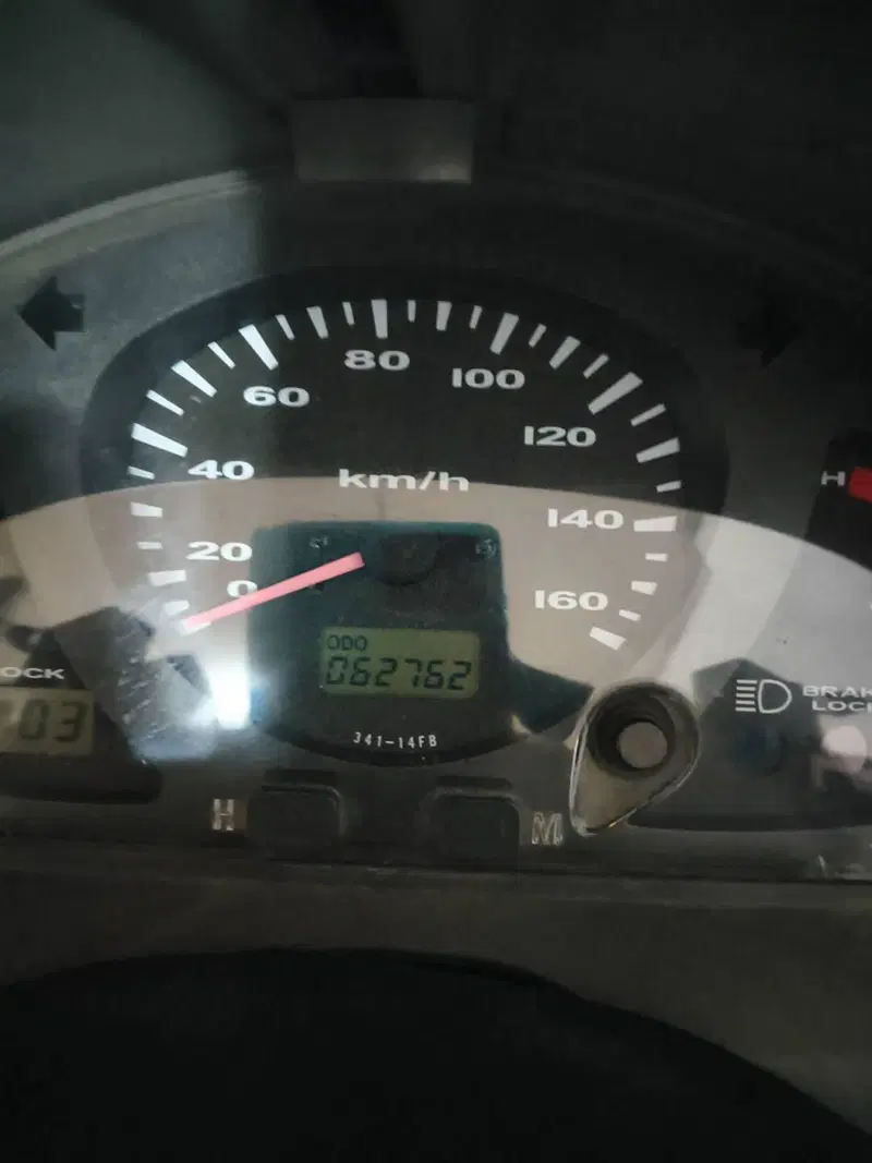 Suzuki Burgman AN 400 (2001 - 02) (5)
