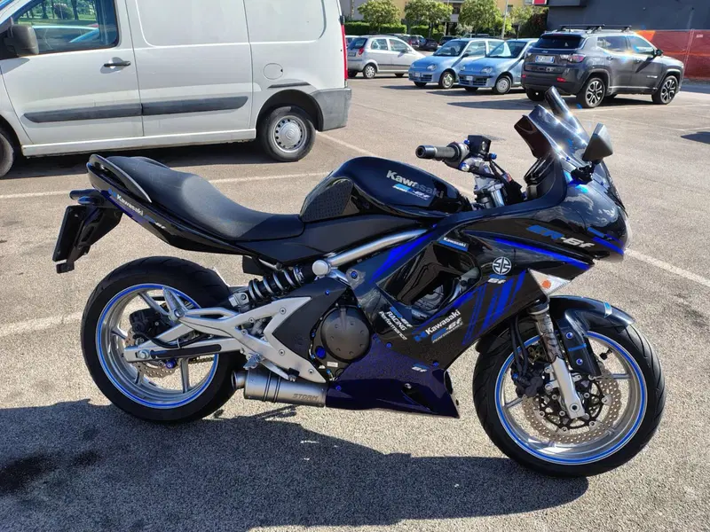 Kawasaki ER-6F (2006 - 08)
