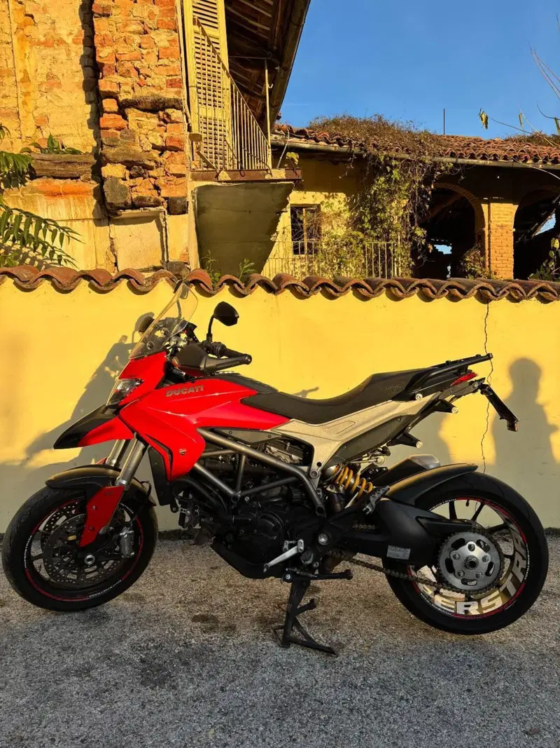 Ducati Hyperstrada 821 (2013 - 15) (3)