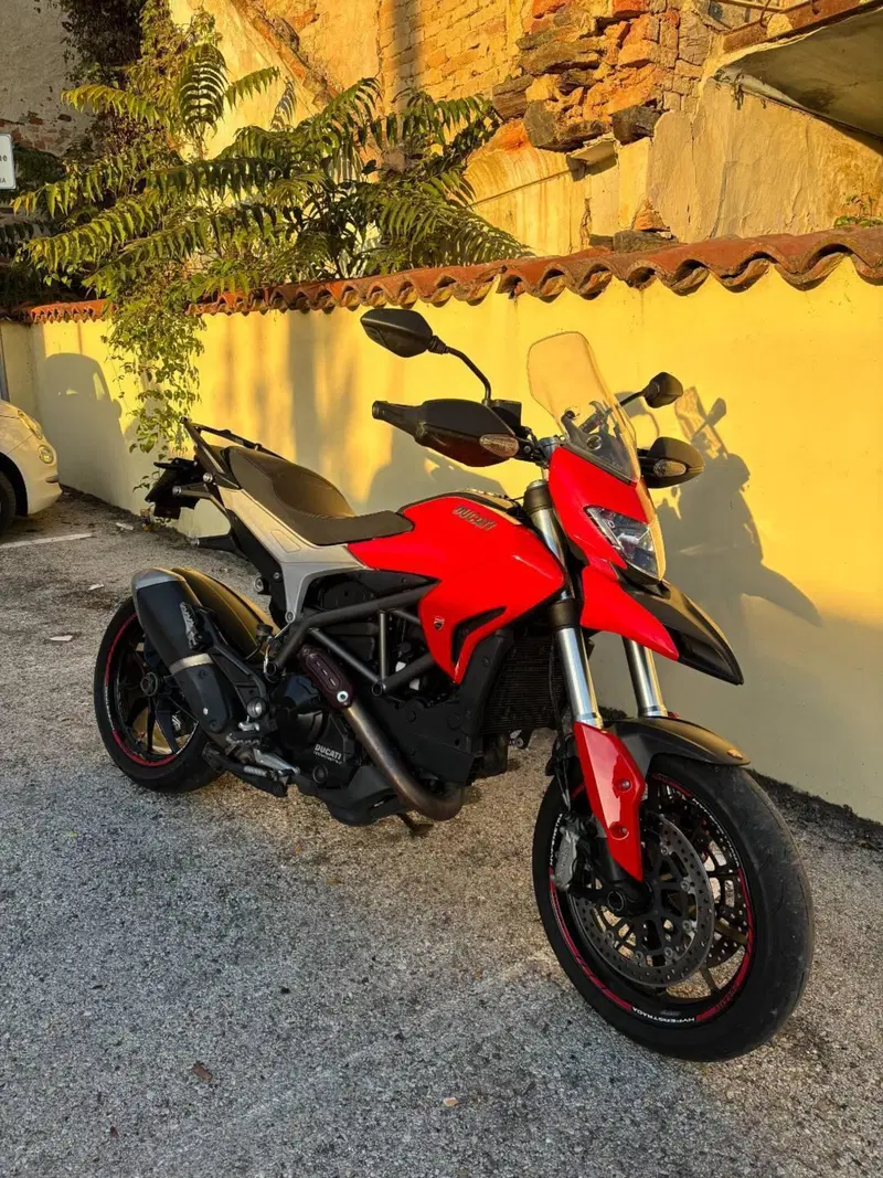 Ducati Hyperstrada 821 (2013 - 15) (6)