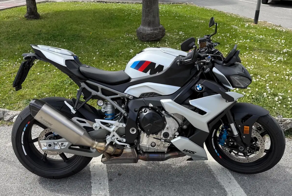 Bmw M 1000 R (2025 - 26)