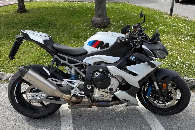Bmw M 1000 R (2025 - 26)