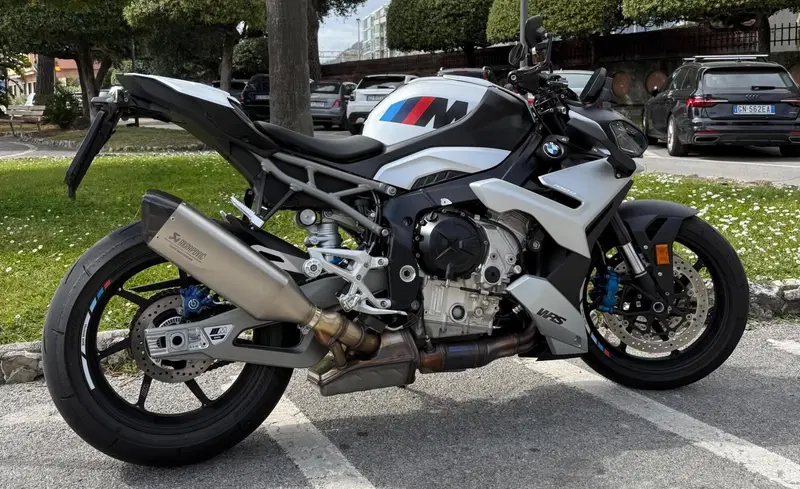 Bmw M 1000 R (2025 - 26) (3)