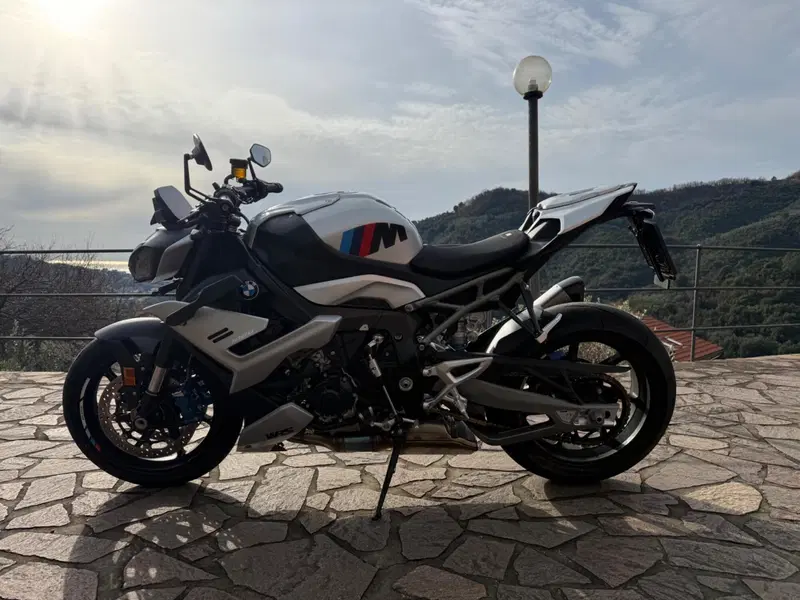 Bmw M 1000 R (2025 - 26) (8)