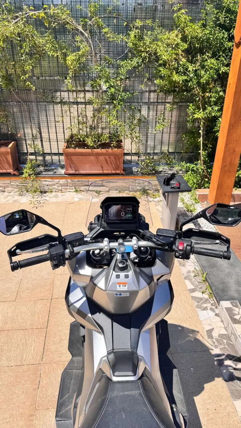 Honda X-ADV 750 DCT (2021 - 24) (2)