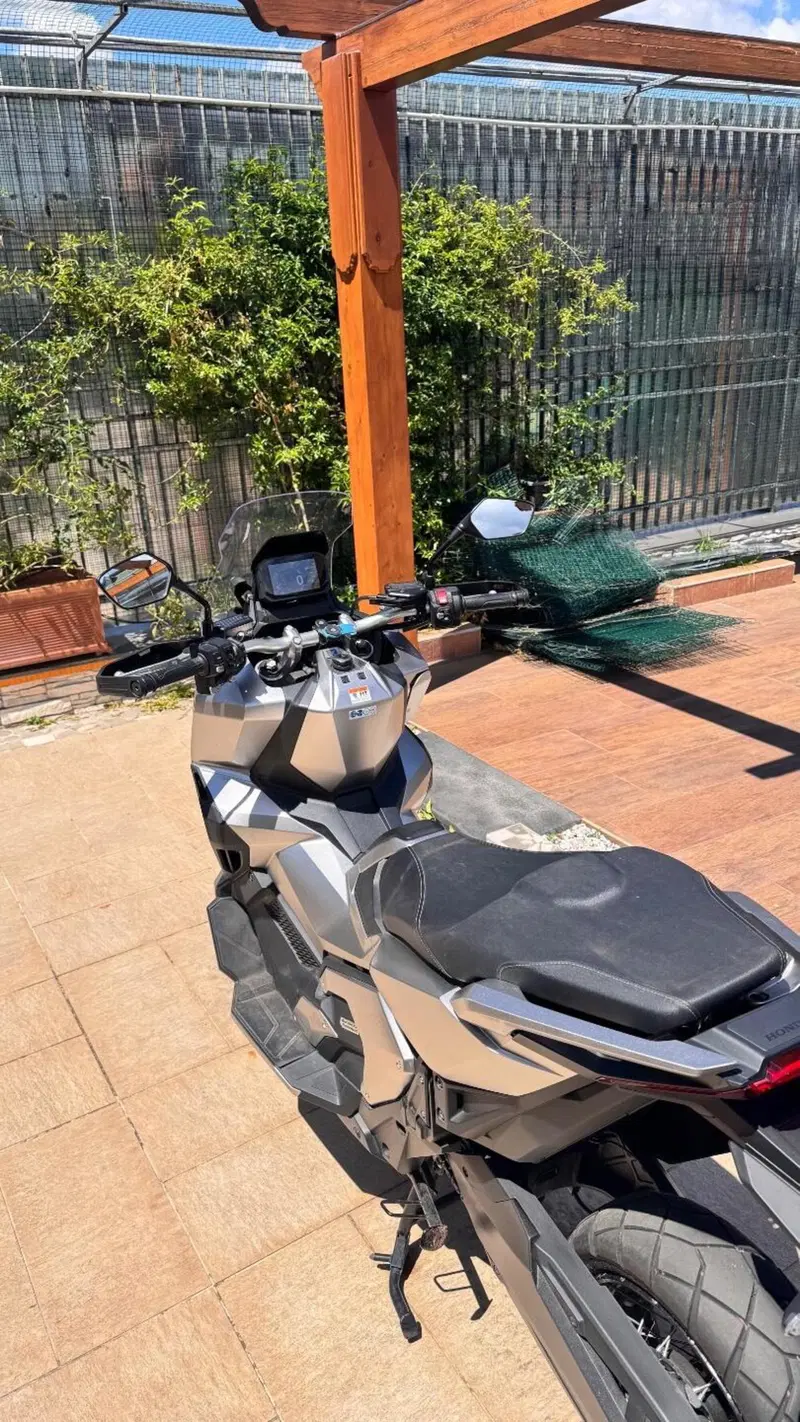 Honda X-ADV 750 DCT (2021 - 24) (4)