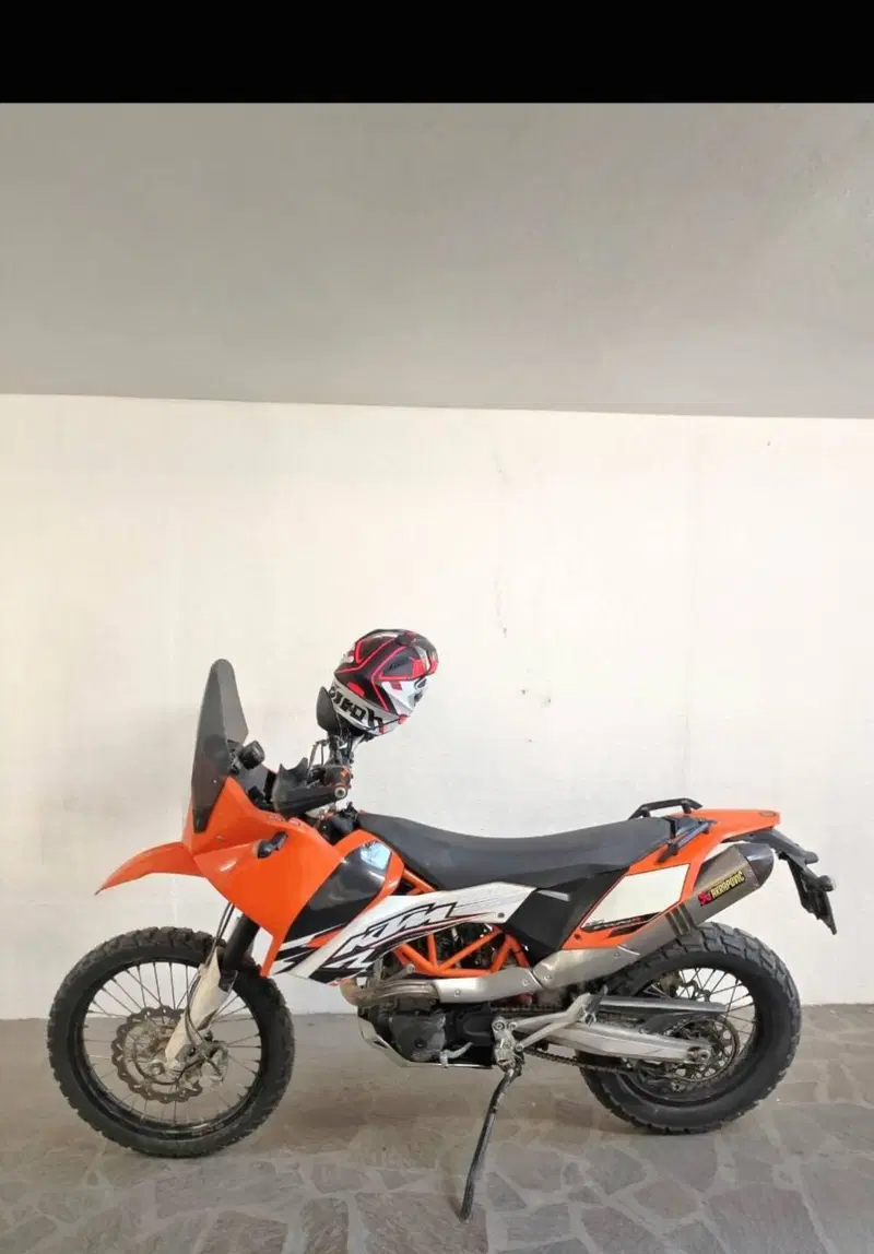 KTM 690 Enduro R (2009 - 11) (4)