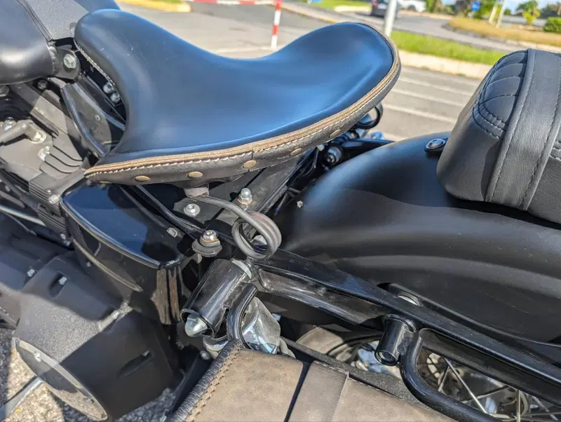 Harley-Davidson 1584 Street Bob (2008 - 15) - FXDB (6)