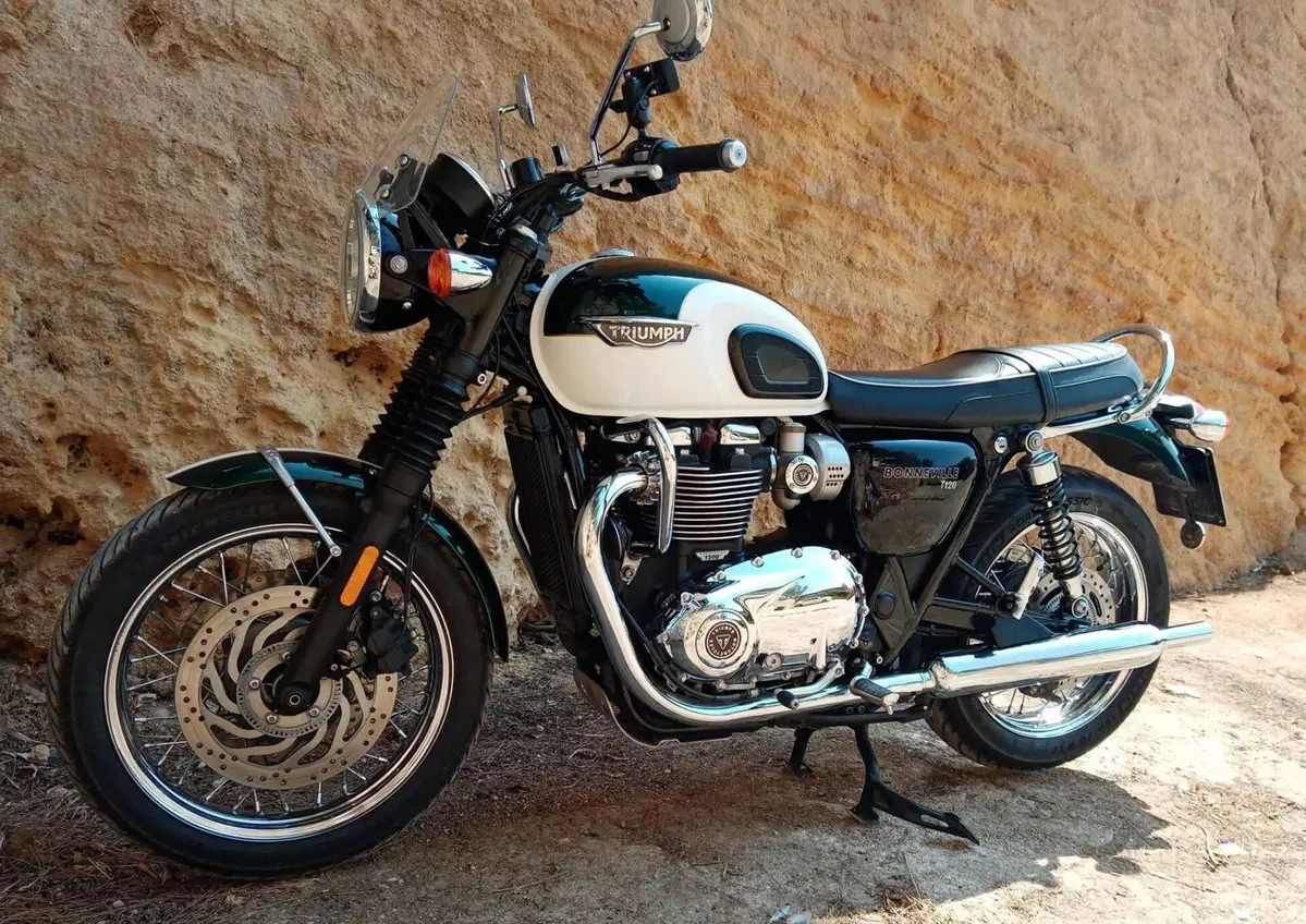 Triumph Bonneville T120 (2016 - 20) (11)