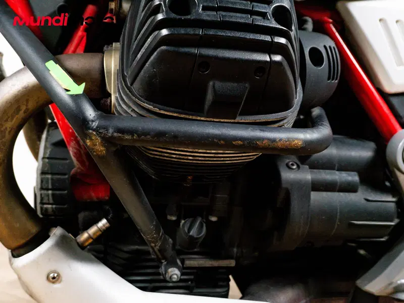 Moto Guzzi V85 TT Evocative Graphics (2021 - 23) (15)
