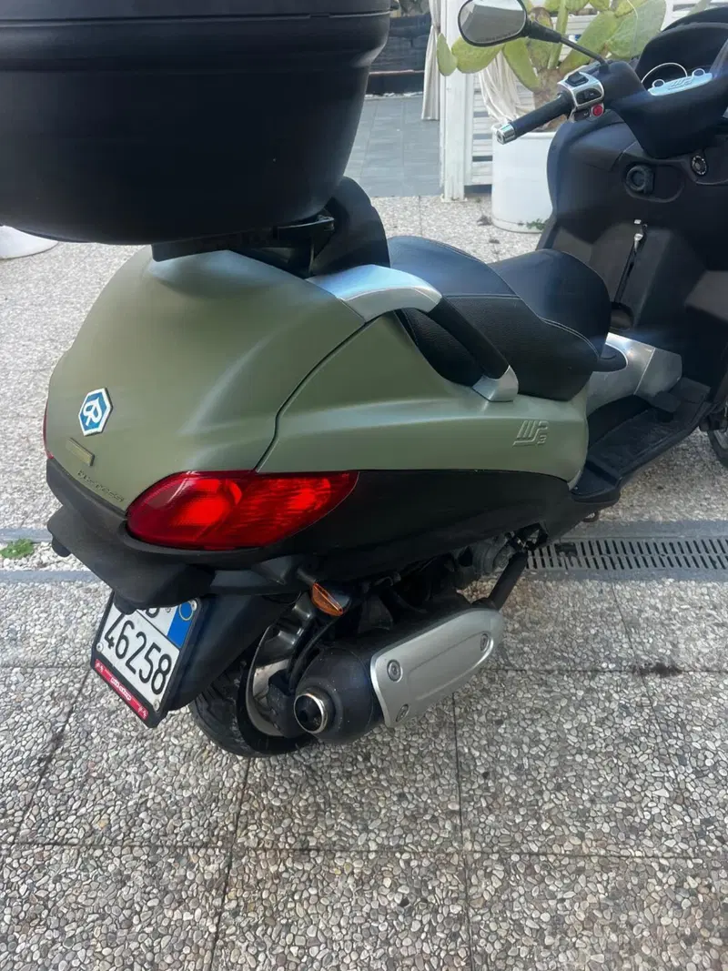 Piaggio Mp3 300 ie Business LT ABS (2014 - 16) (4)