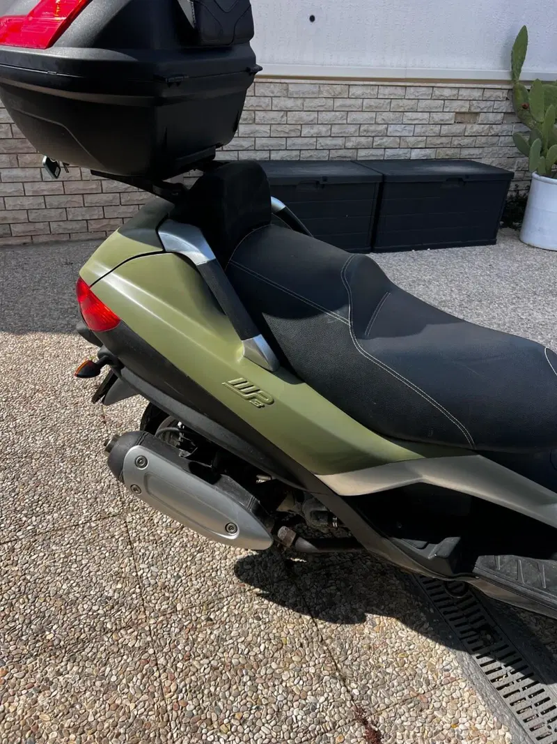 Piaggio Mp3 300 ie Business LT ABS (2014 - 16) (5)