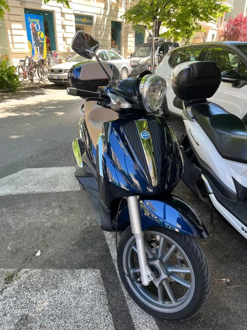 Piaggio Beverly 300 i.e. (2010 - 16)